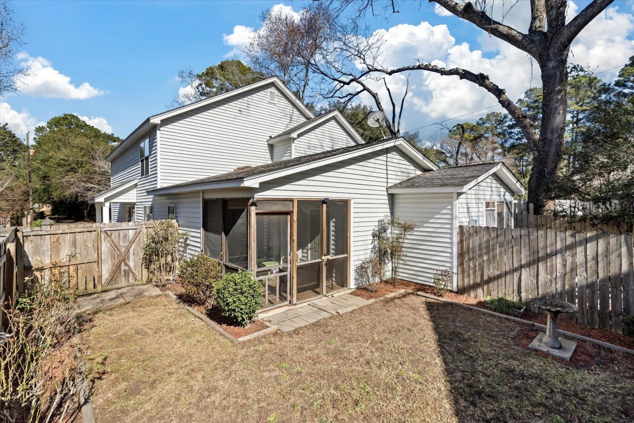 1849 Beechwood Road Photo 28