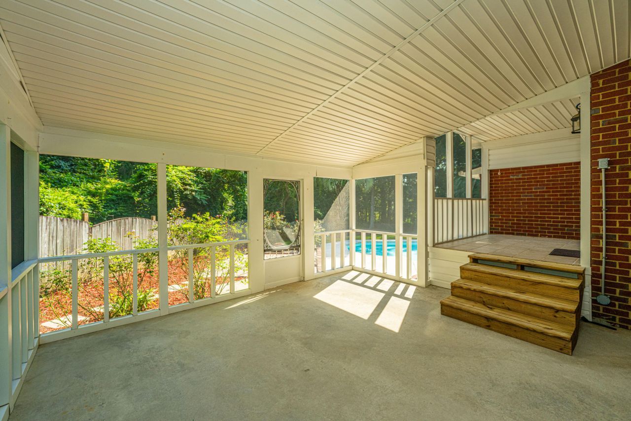 181 Pekoe Court Photo 23