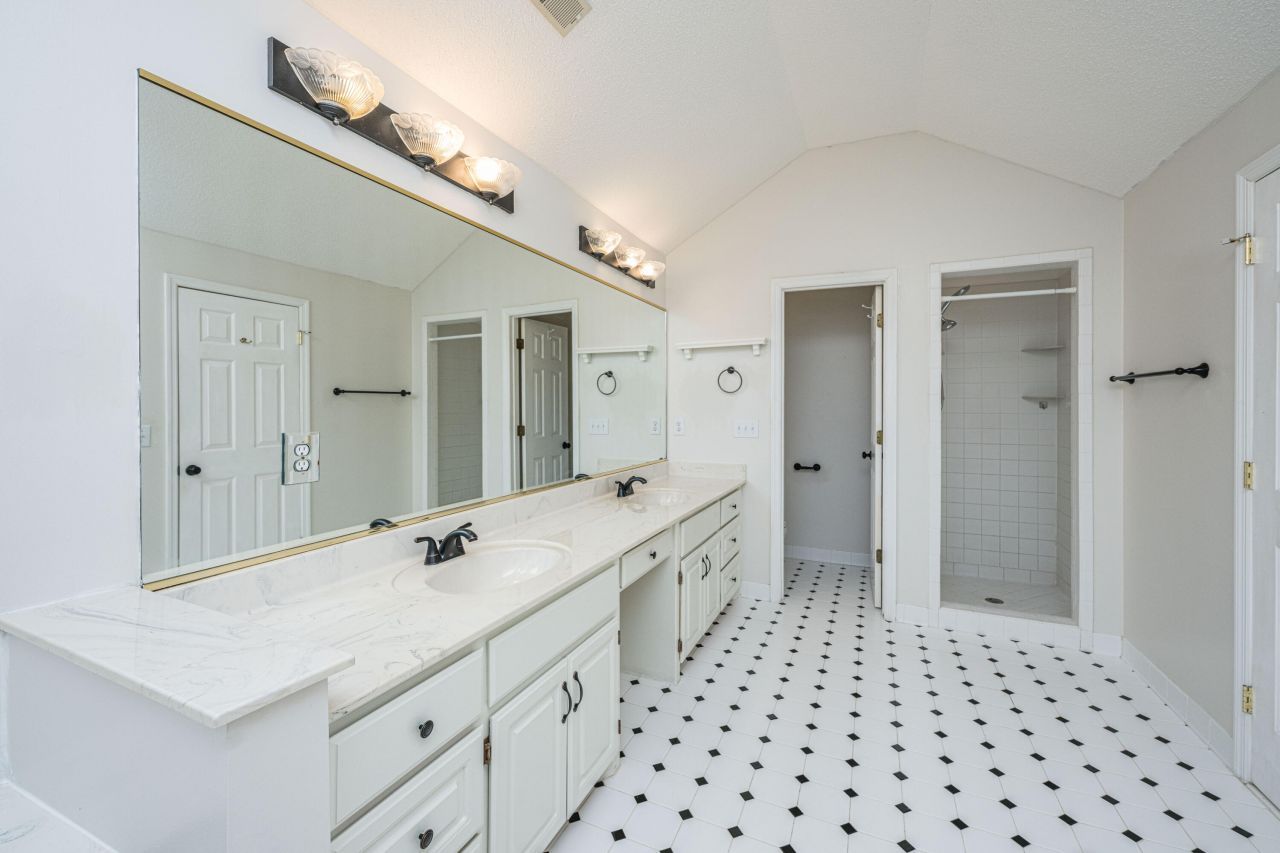 181 Pekoe Court Photo 30