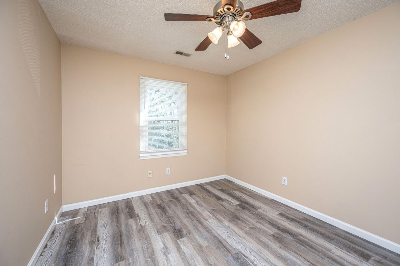 181 Pekoe Court Photo 37