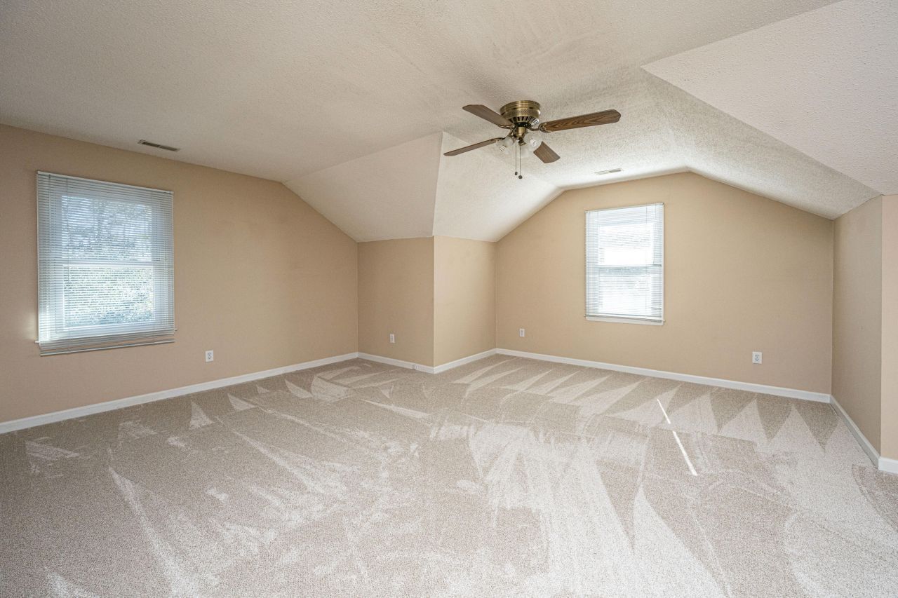 181 Pekoe Court Photo 39