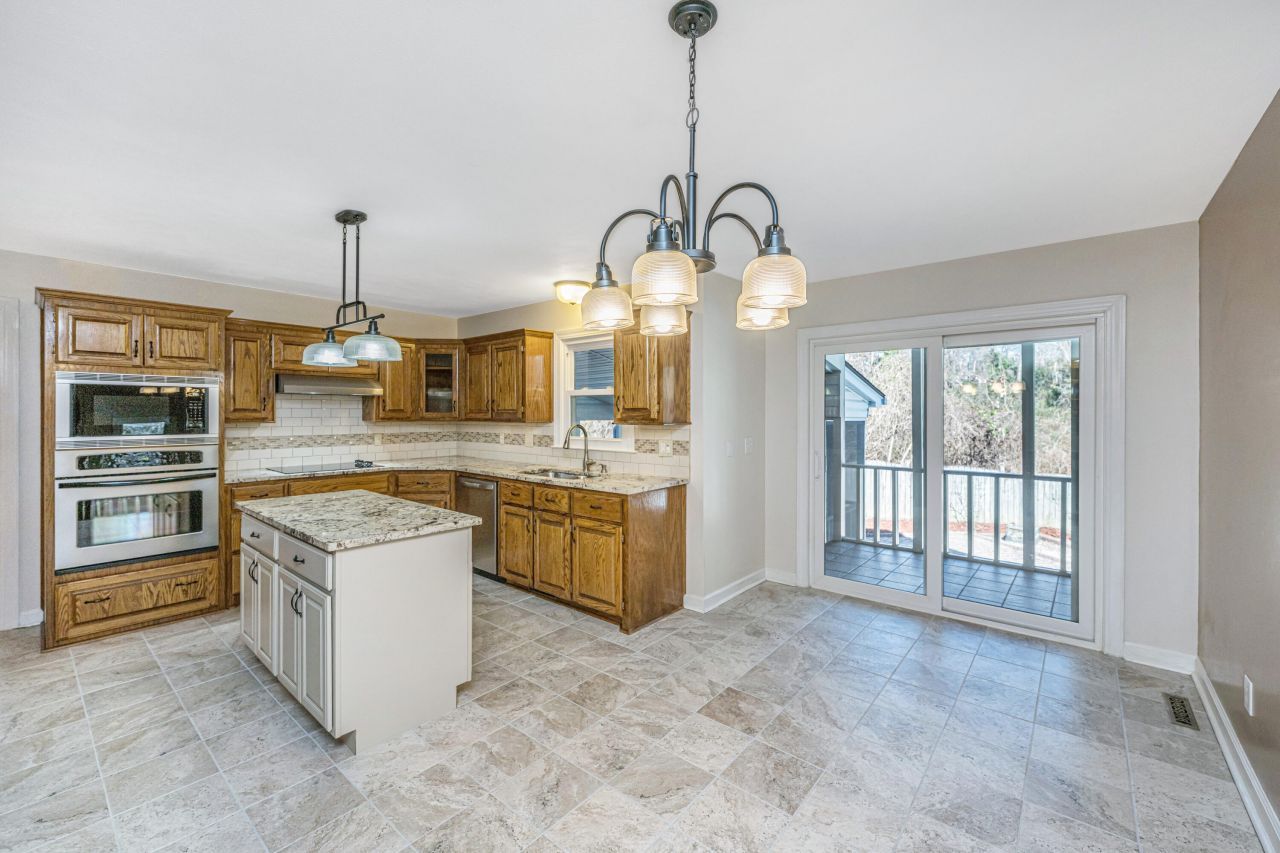 181 Pekoe Court Photo 9