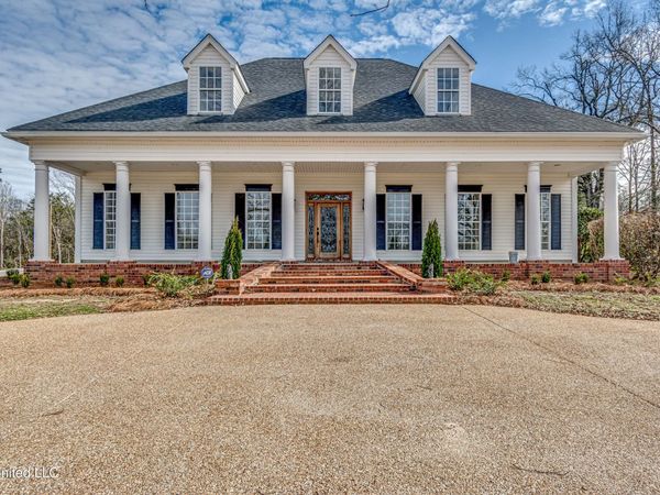 200 Cripple Creek Road, Canton, MS 39046