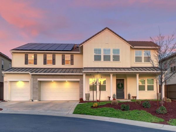 810 Fallen Log Ct, Rocklin, CA 95765