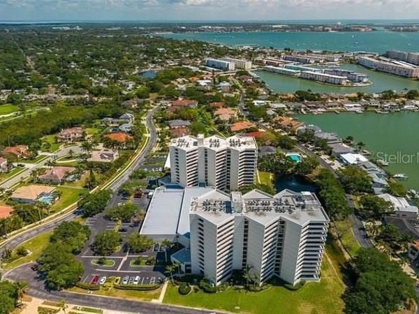 5950 PELICAN BAY PLAZA S, Unit PH-1B, ST PETERSBURG, FL 33707