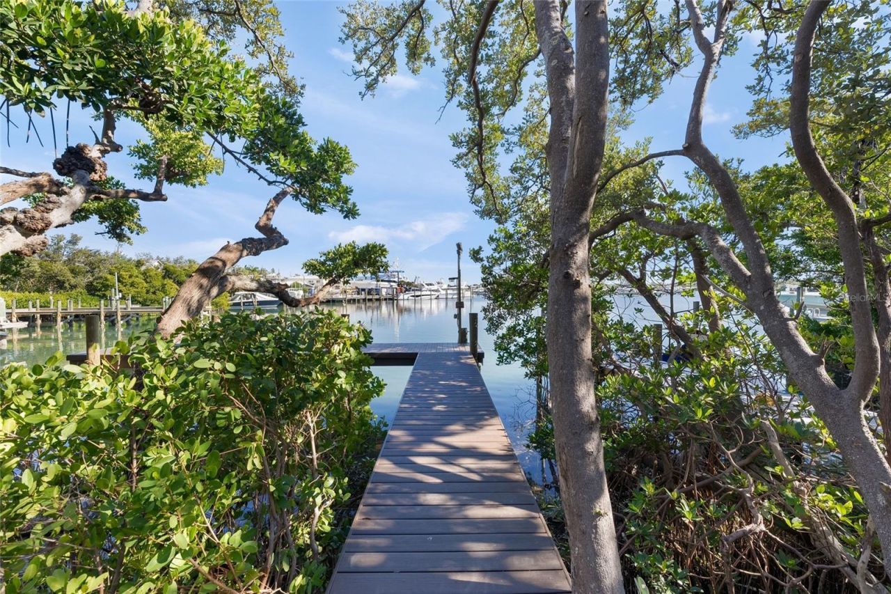 821 S Bay Boulevard, Anna Maria, FL 34216 Photo