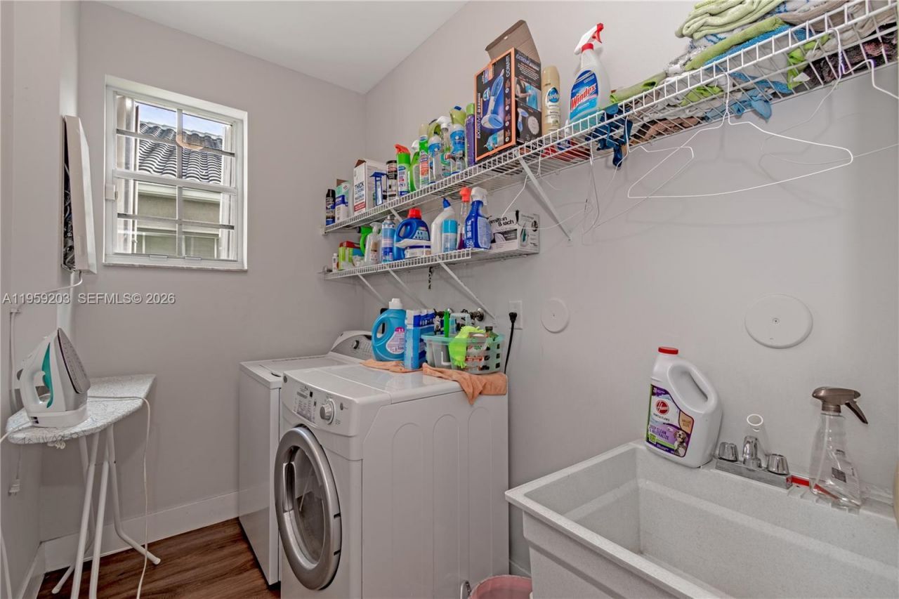 1095 Chenille Cir, Weston, FL 33327 Photo