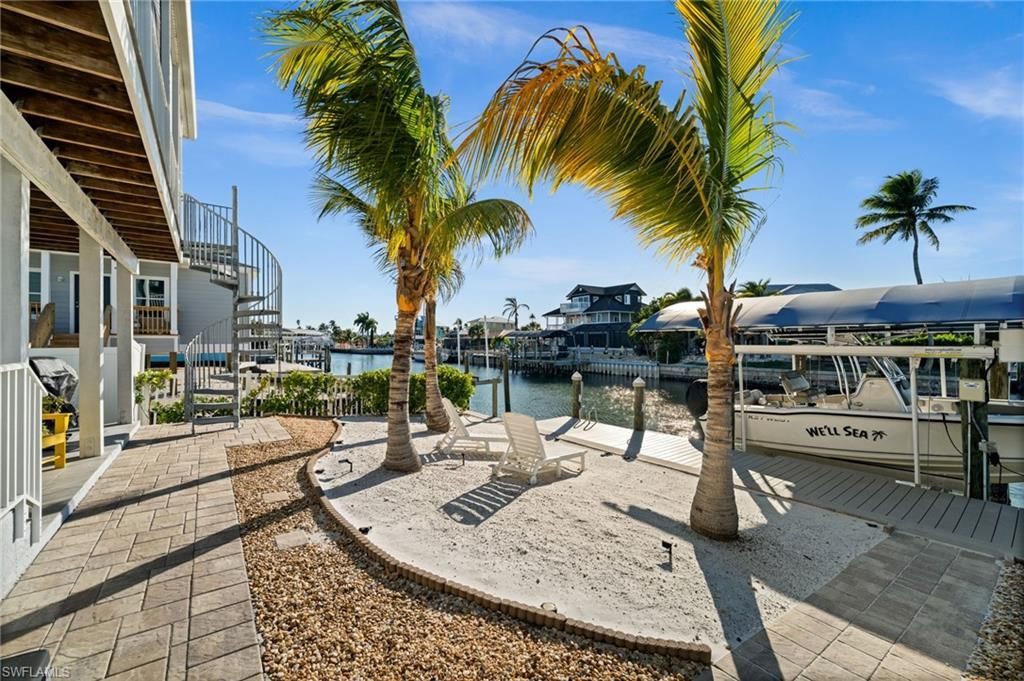 2391 Oleander St, Saint James City, FL 33956 Photo