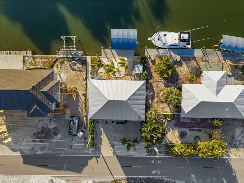 2391 Oleander St, Saint James City, FL 33956 Photo