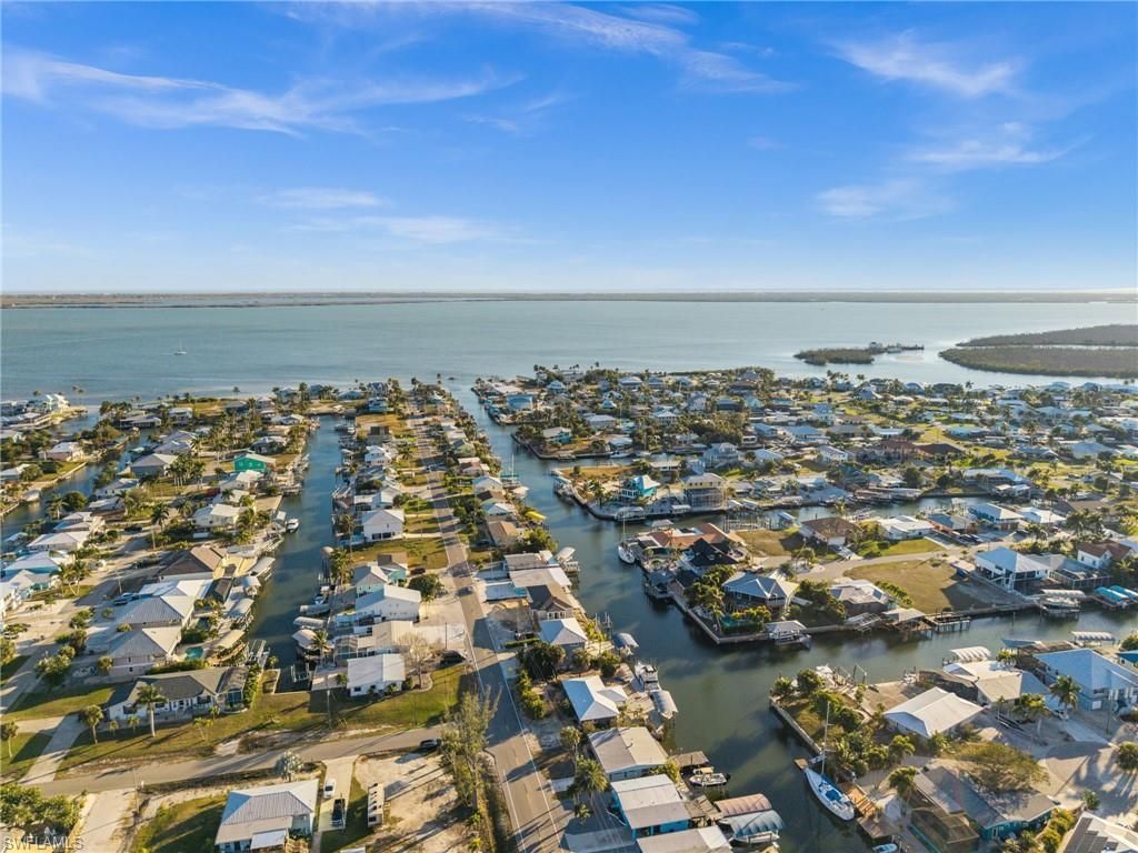 2391 Oleander St, Saint James City, FL 33956 Photo