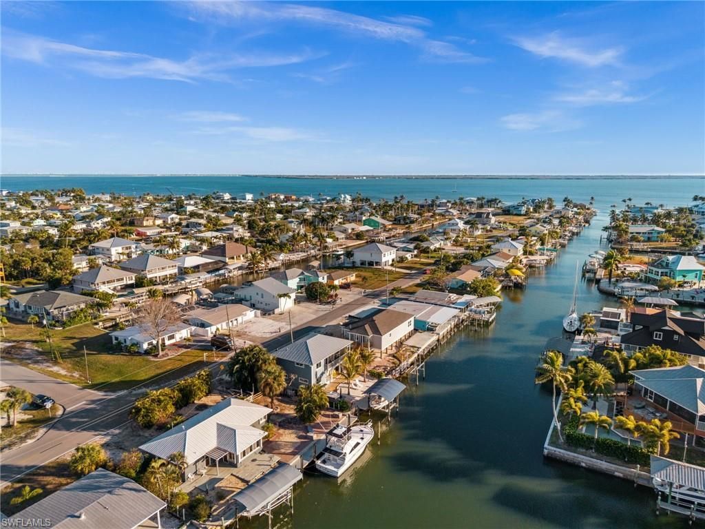 2391 Oleander St, Saint James City, FL 33956 Photo