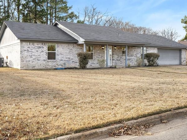 104 Kimberly Street, Sulphur Springs, TX 75482