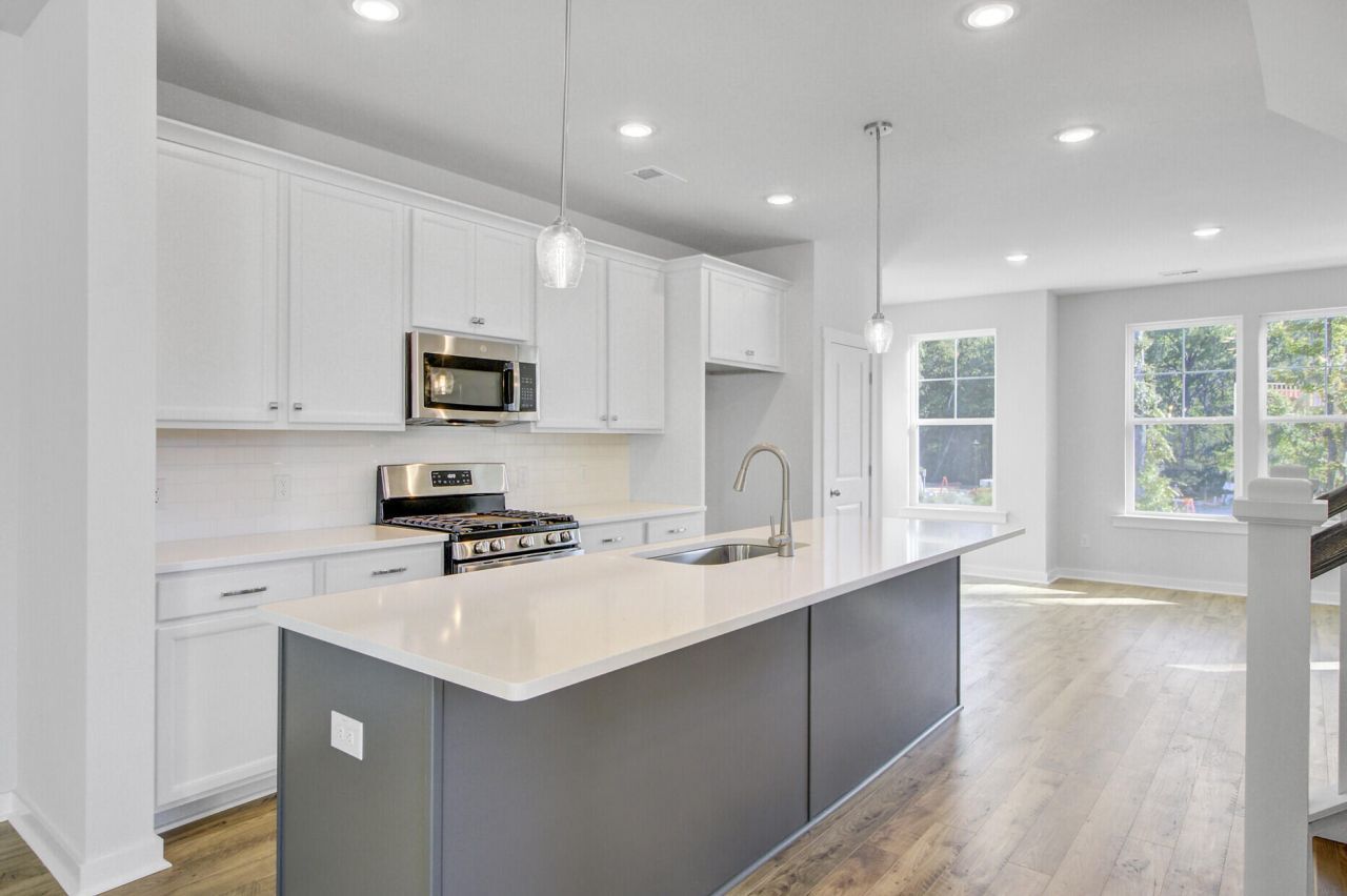 505 Caledon Court Photo 11