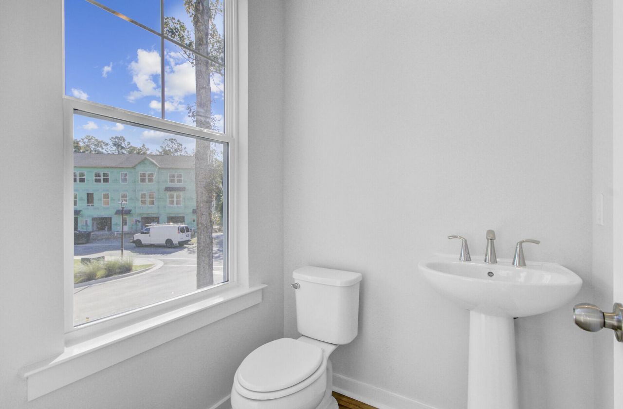 505 Caledon Court Photo 24