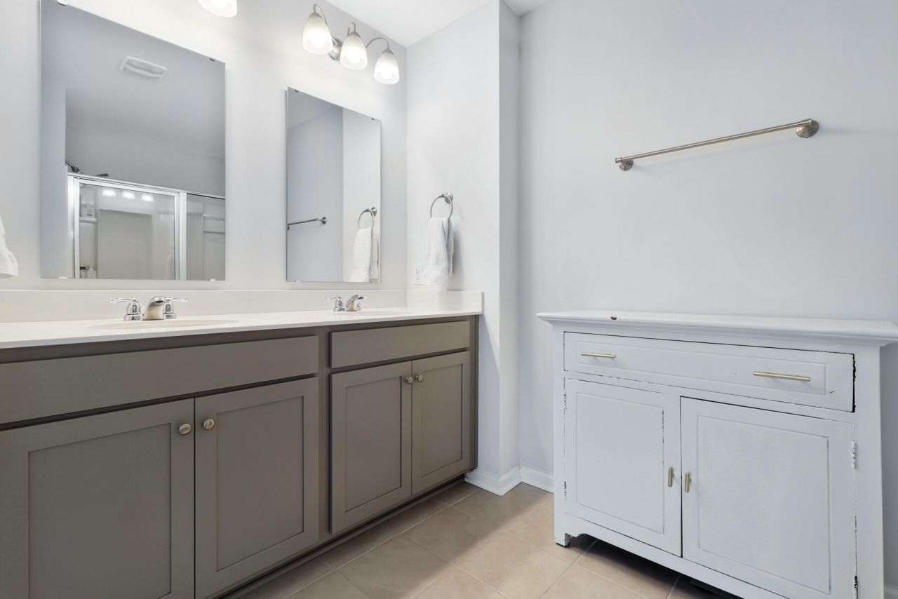 1048 Sago Palm Court Photo 24