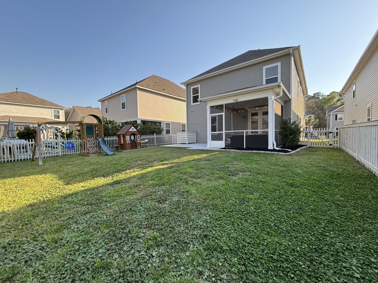 1048 Sago Palm Court Photo 4