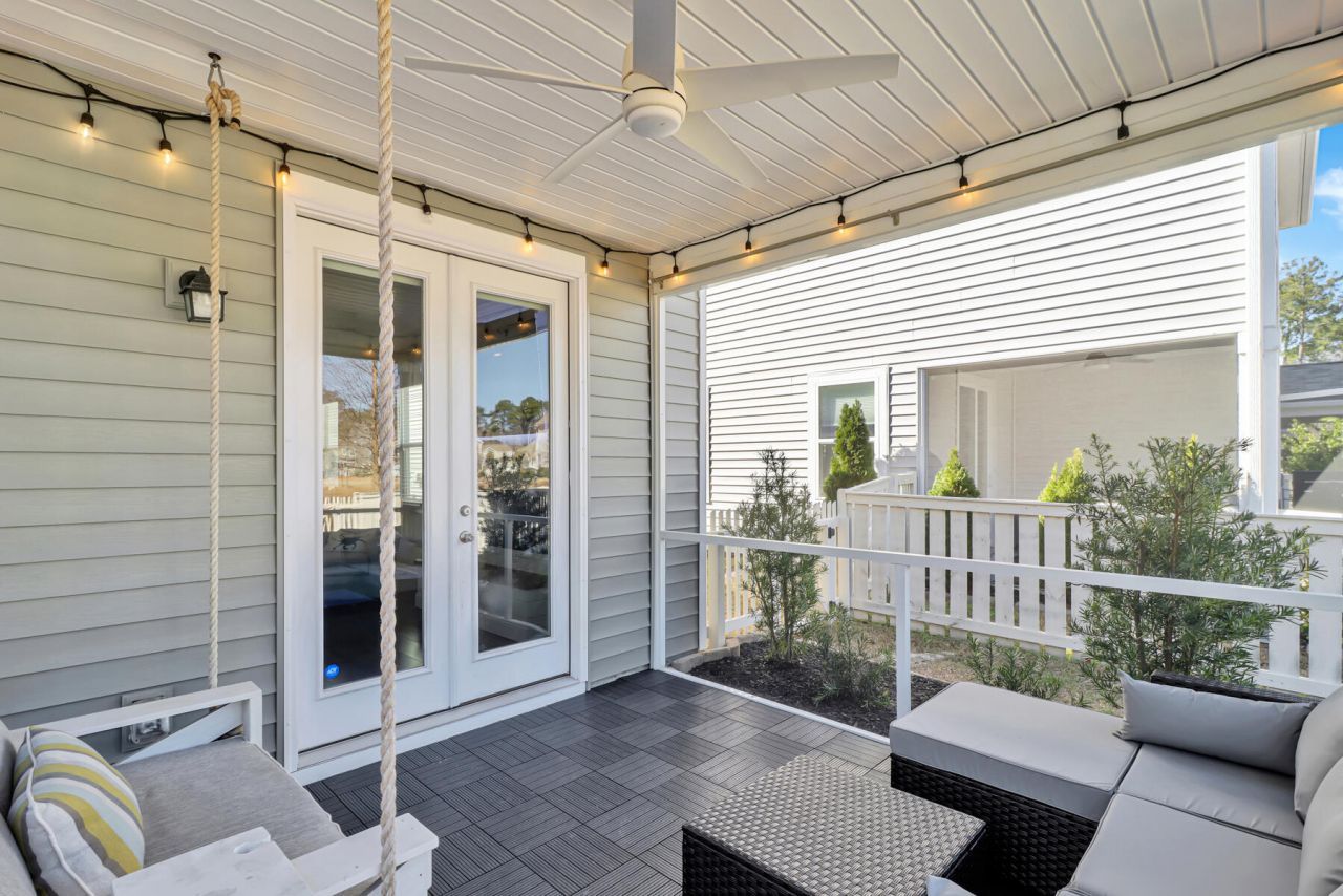 1048 Sago Palm Court Photo 6