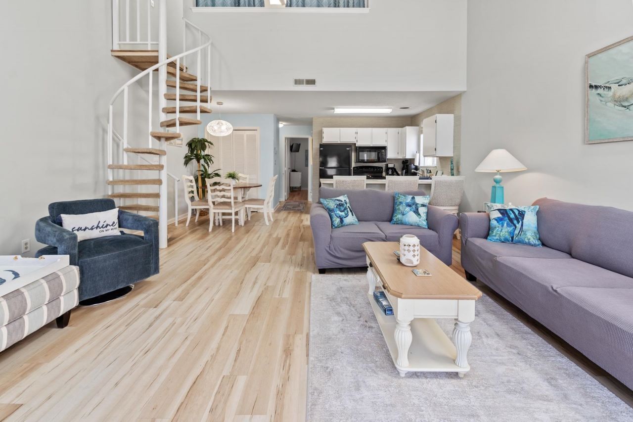 1890 Colony Dr. Photo 11