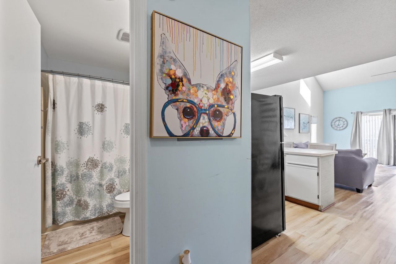 1890 Colony Dr. Photo 17