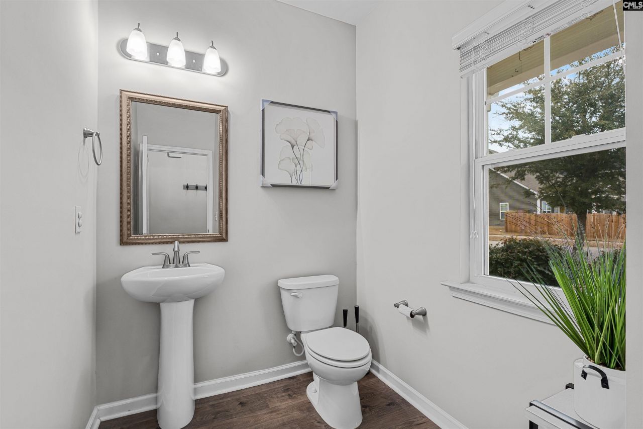 260 Liberty Ridge Drive Photo 10