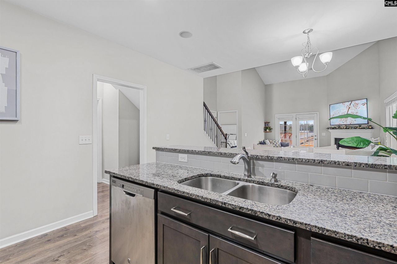 260 Liberty Ridge Drive Photo 7