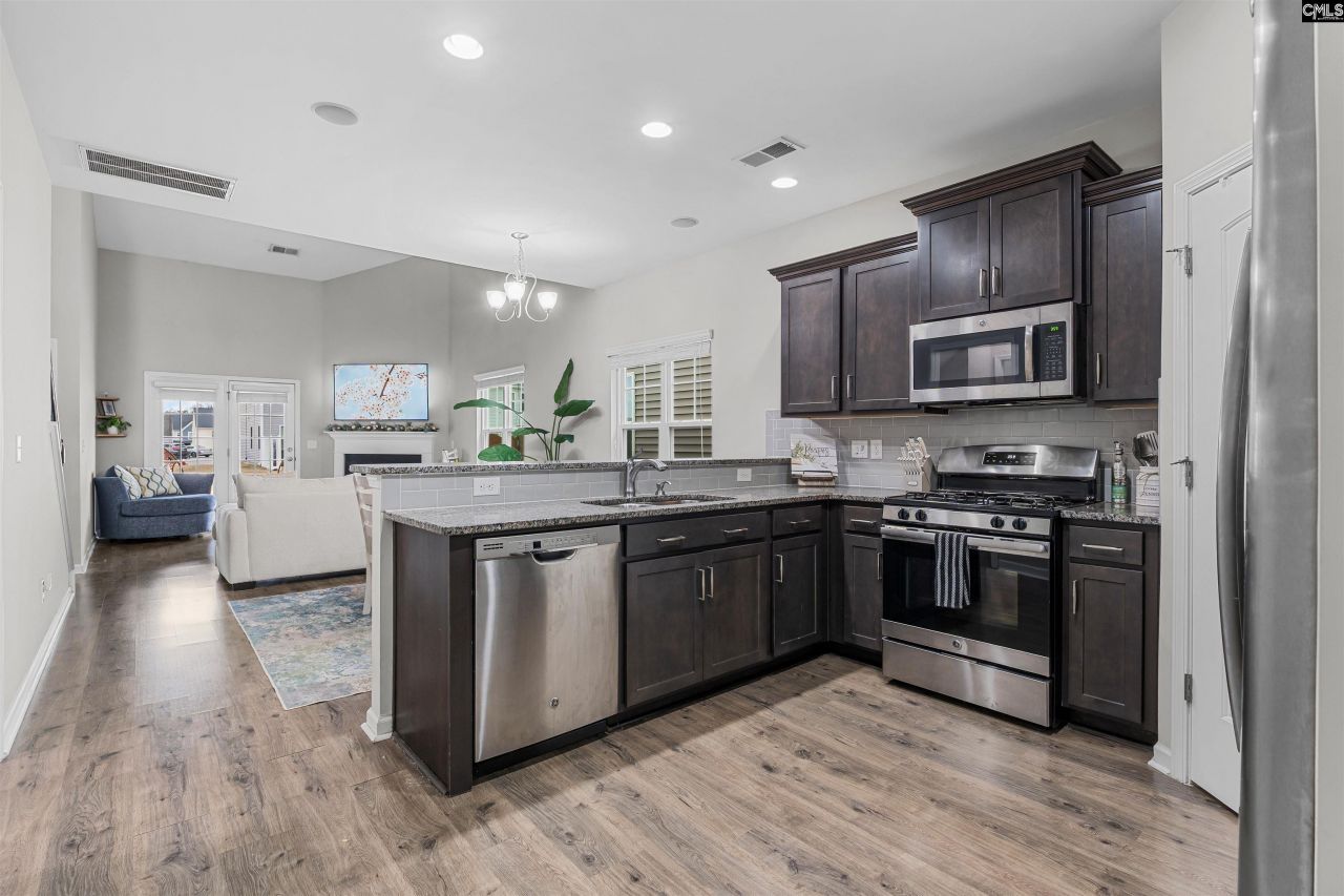 260 Liberty Ridge Drive Photo 8