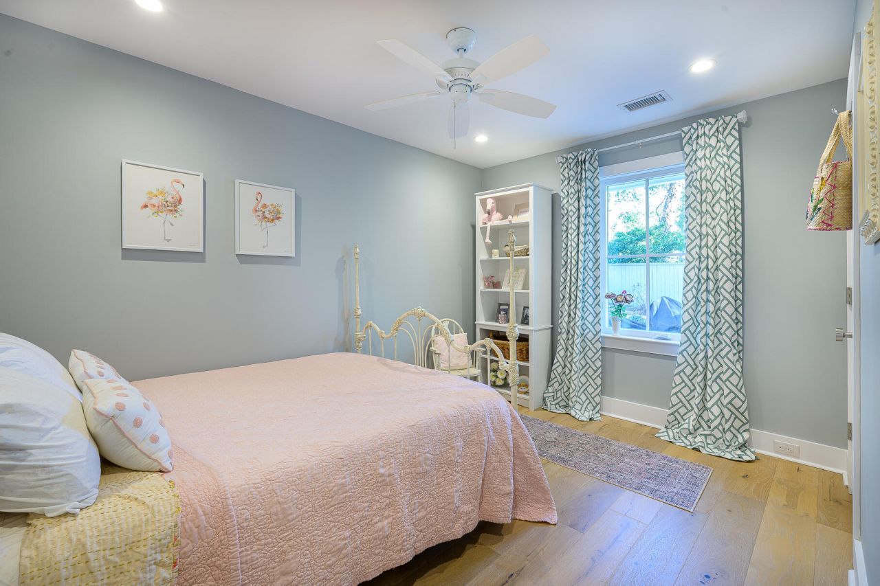 761 Atlantic Street Photo 32