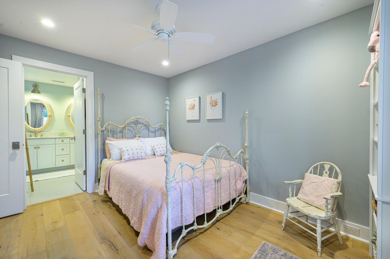 761 Atlantic Street Photo 33