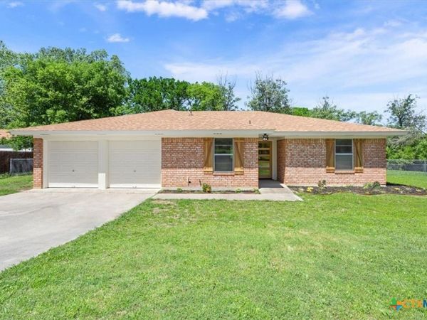 348 County Road 4876 , Copperas Cove, TX 76522
