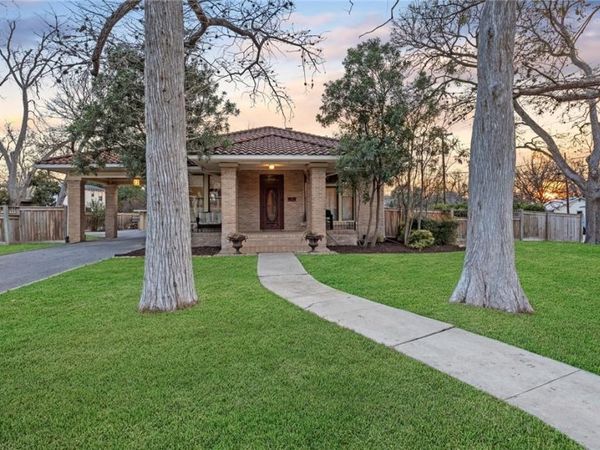 418 S Santa Clara Avenue, New Braunfels, TX 78130