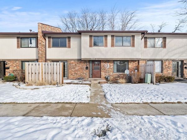 7344 Country Creek Way, Unit 3, Downers Grove, IL 60516