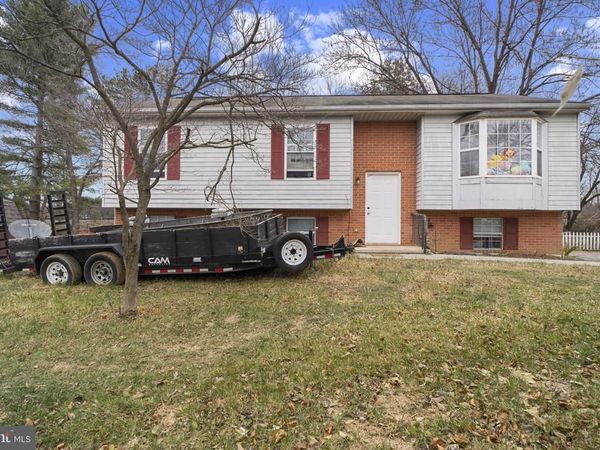 1909 HANOVER PIKE, HAMPSTEAD, MD 21074