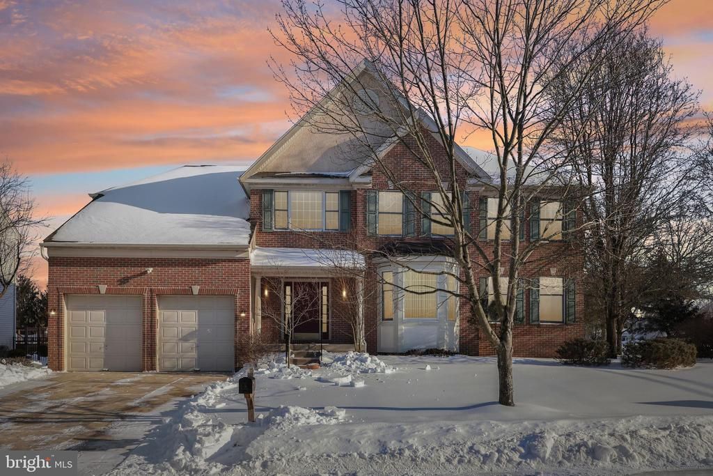 2 Kyle Court, Mount Laurel, NJ 08054 Main Photo