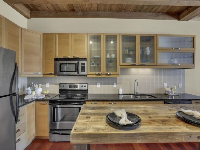 150 E Main Street, Unit 605, Columbus, OH 43215 Photo 2