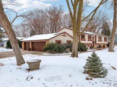 5335 Baywood Shores Drive, Mound, MN 55364