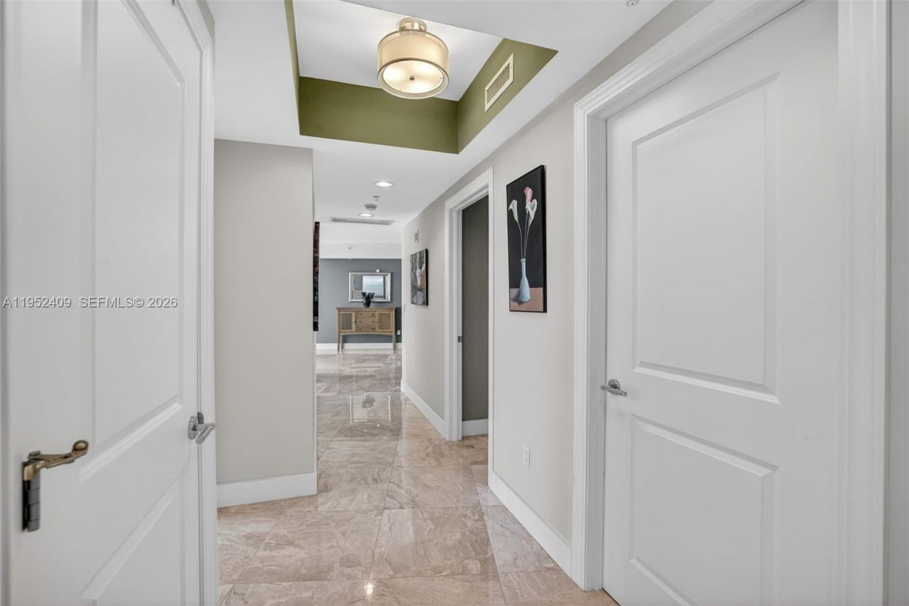 1 N Ocean Blvd , Unit 806, Pompano Beach, FL 33062 Photo