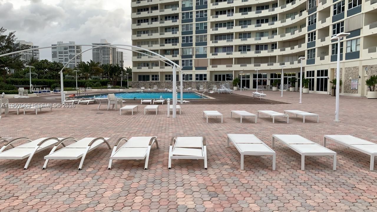 3180 S Ocean Dr, Unit 318, Hallandale Beach, FL 33009 Photo