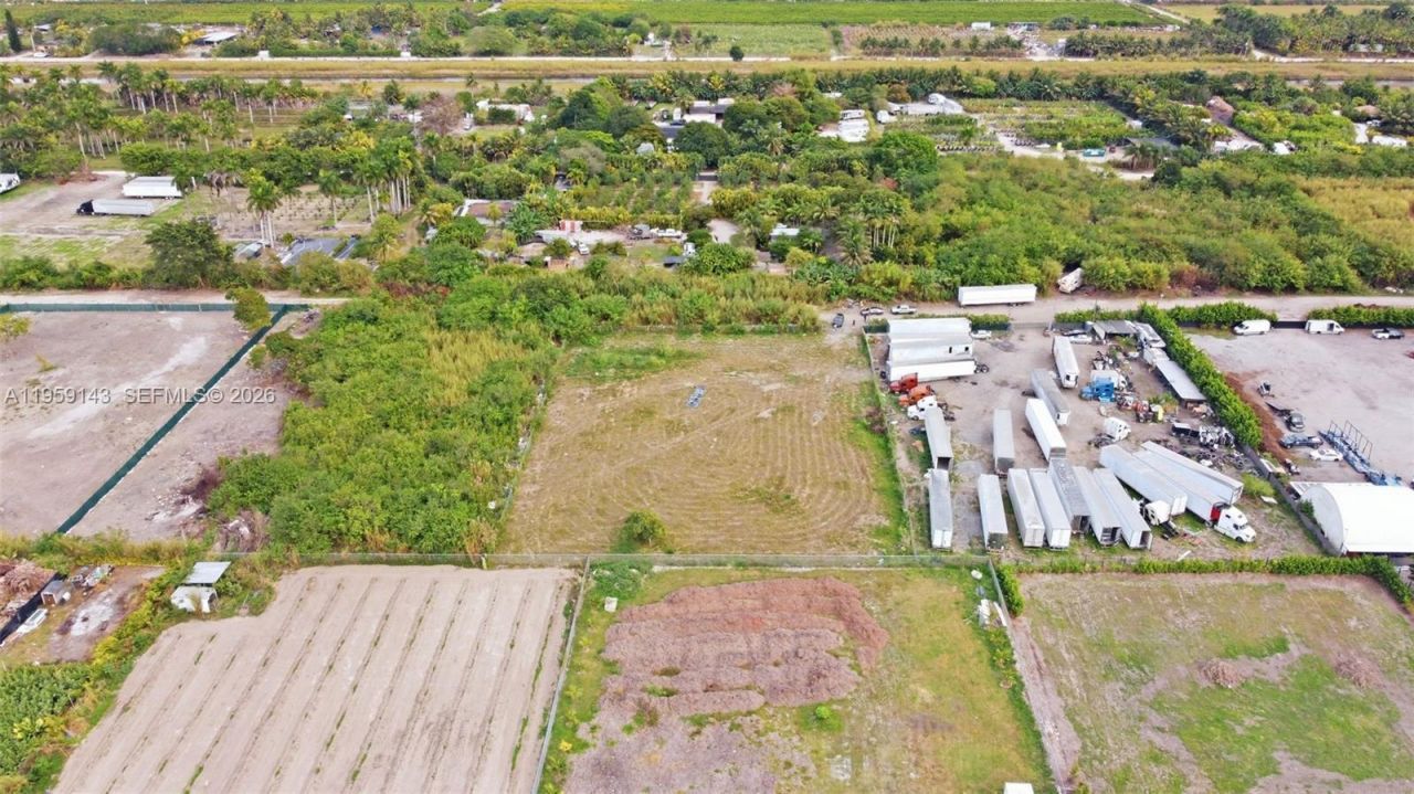 160xx SW 207th Ave, Miami, FL 33187 Photo