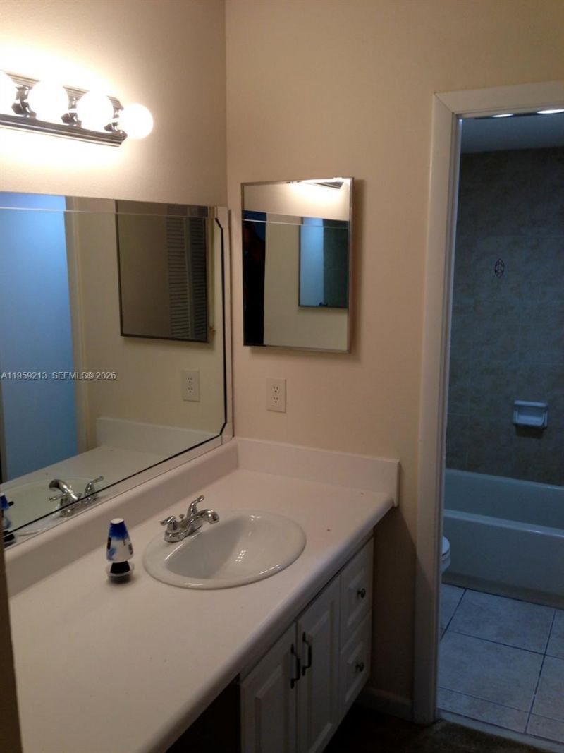 6300 S Falls Cir Dr, Unit 106, Lauderhill, FL 33319 Photo