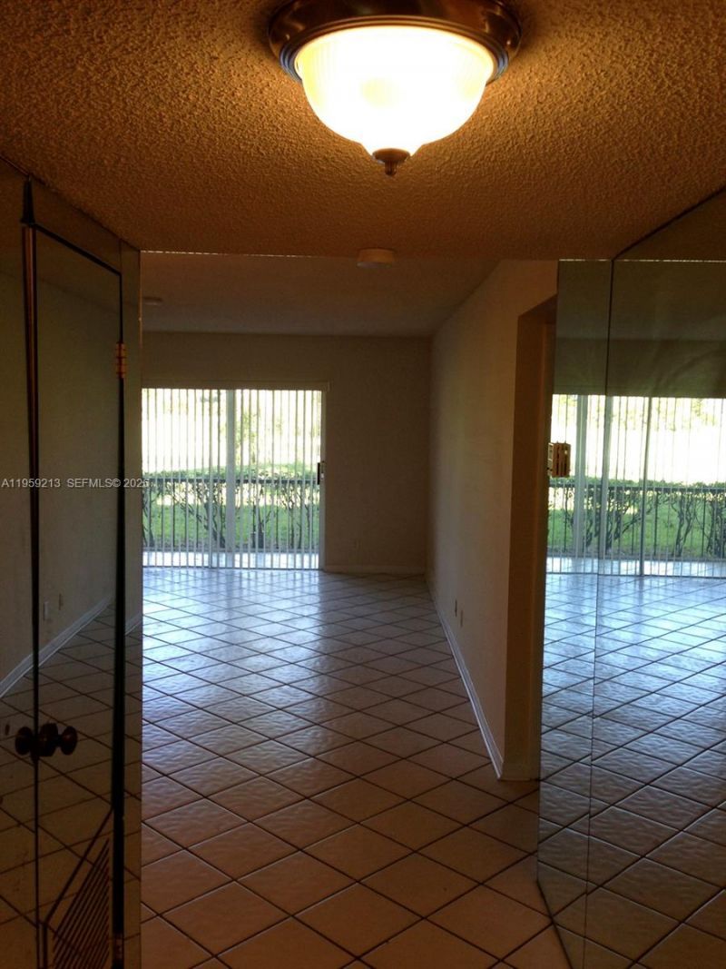 6300 S Falls Cir Dr, Unit 106, Lauderhill, FL 33319 Photo