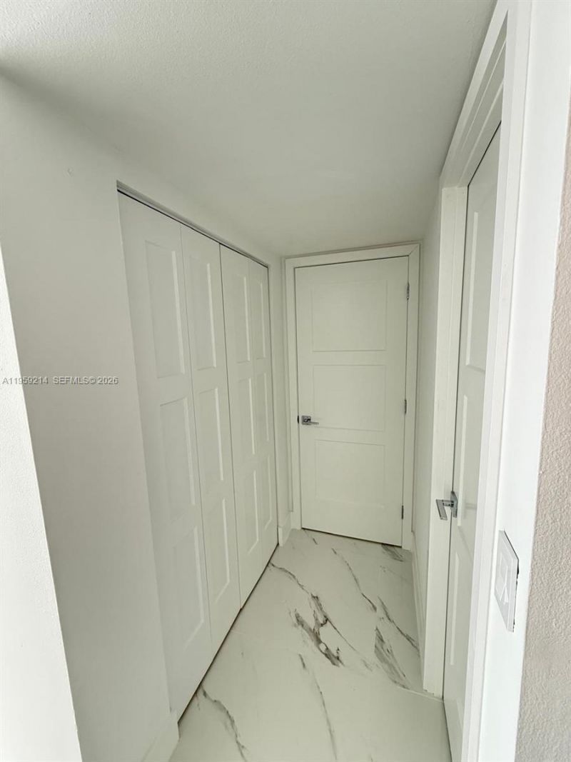16850 S Glades Dr, Unit 4J, North Miami Beach, FL 33162 Photo