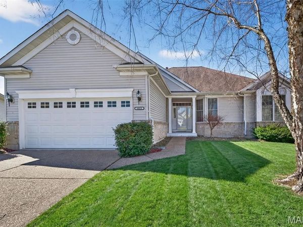 2098 Hawks Landing Drive, Lake St Louis, MO 63367