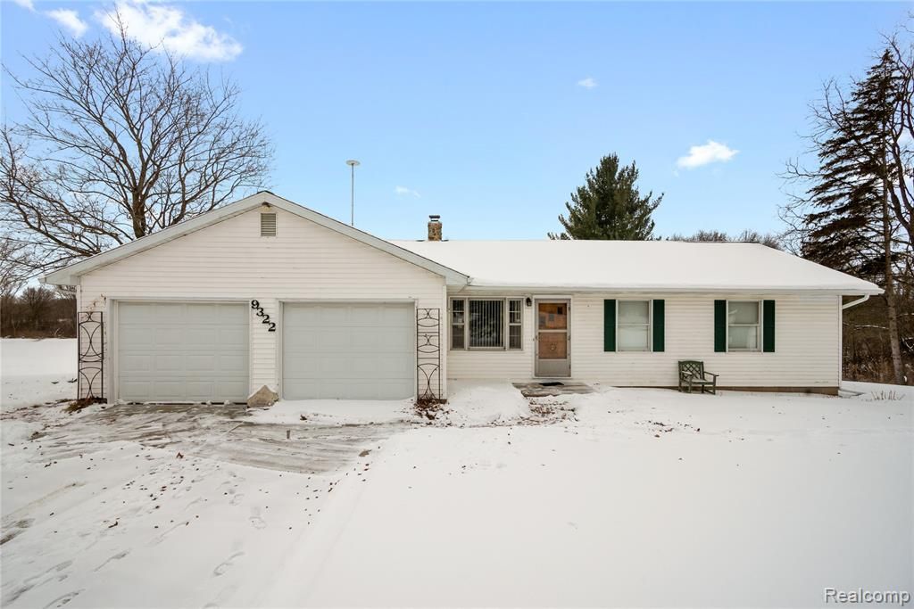 9322 Rossman Highway, Windsor Township, MI 48827 Main Photo