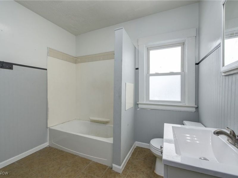 3438 W 100th Street, Cleveland, OH 44111 Photo 31