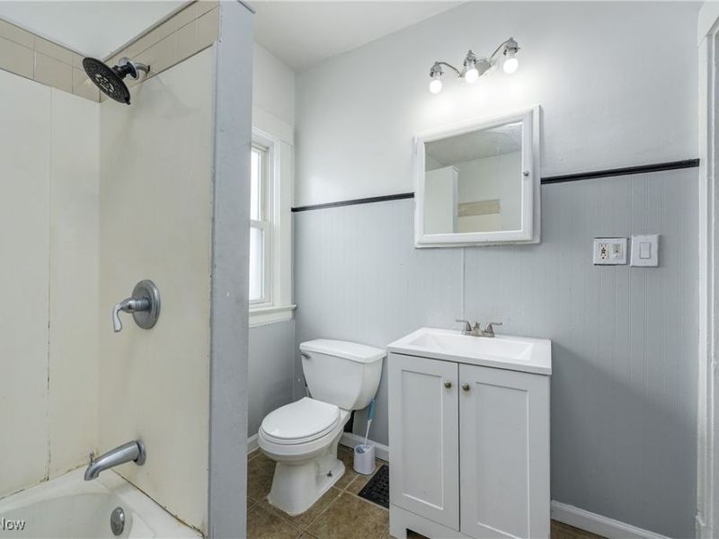 3438 W 100th Street, Cleveland, OH 44111 Photo 32