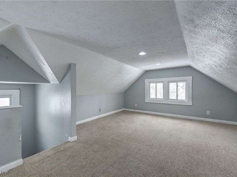 3438 W 100th Street, Cleveland, OH 44111 Photo 35