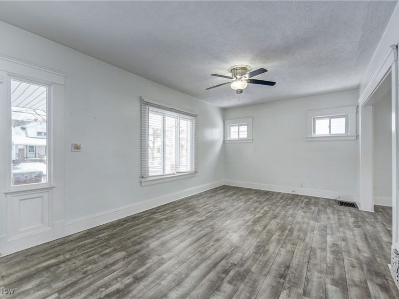 3438 W 100th Street, Cleveland, OH 44111 Photo 6