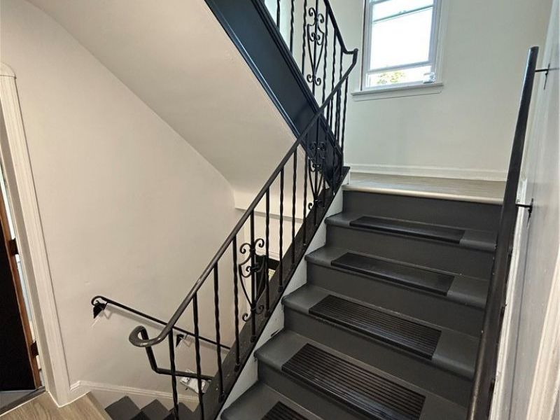 796 Eddy Road, Cleveland, OH 44108 Photo 20