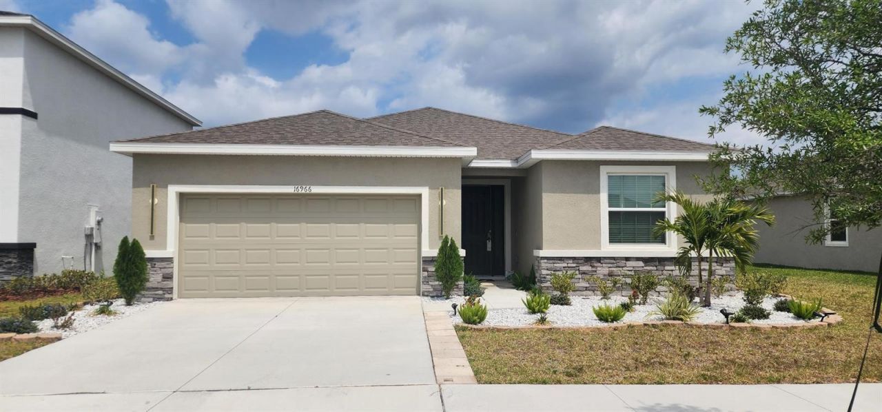 16966 Oval Rum Drive, Wimauma, FL 33598 Main Photo