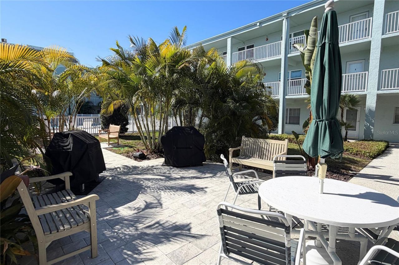 701 Poinsettia Road, Unit 340, Belleair, FL 33756 Photo